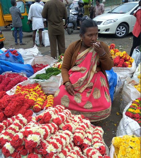 Photo essay: Bengaluru flower market, K R Market