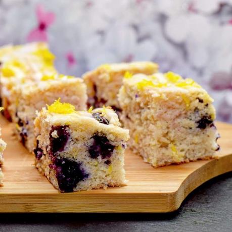 Recipe|| Vegan Lemon & Blueberry Drizzle Cake