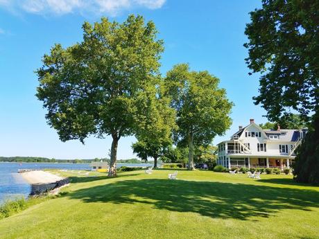 Inn Significant Trailer