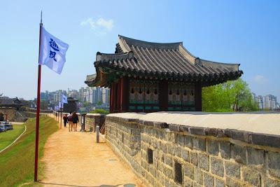 Travel Guide: Suwon Fortress, South Korea