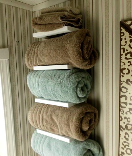 diy-bathroom-towel-rack