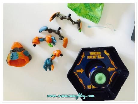 Ready2Robot review & unboxing – slime-tastic robot toy fun!