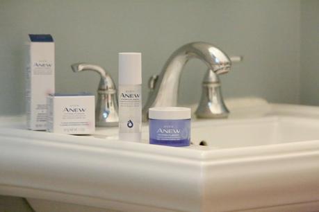 What is Hyaluronic Acid and Is it Right for My Skin? An Avon Anew Hydra Fusion Review