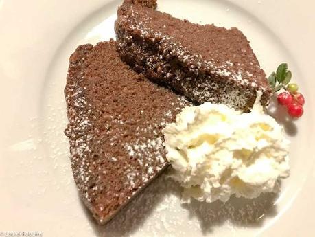 10 Things You Need to Know Before Staying in a Mountain Hut in the Alps