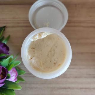 Juvena Herbals Gold Saffron Massage Cream Review Juvena Herbals Gold Saffron Massage Cream Review