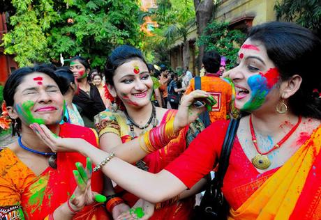 6 Best Places to Celebrate Holi Festival in India