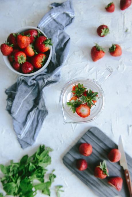 Strawberry Detox Water To Waste Less and Drink More // www.WithTheGrains.com