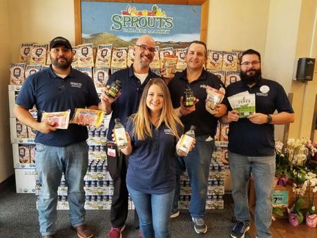 “Keto Krew” at Texas grocer works together to drop 200 pounds