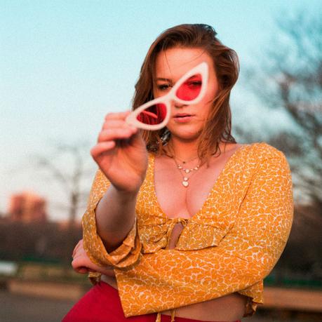 Top 5 Style Tips for Curvy Women