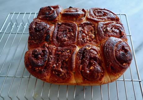 Vegan Cinnamon Nut Rolls!