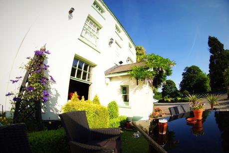Accommodation Review: The Vicarage Freehouse & Rooms, Holmes Chapel