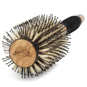 BEAUTY NEWS: Sam Villa Launches New Thermal Brushes