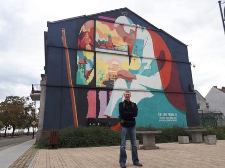 Magiczne Miasto: Top 14 Sights in Wonderful Włocławek Pope Jan Paweł II Mural in Włocławek