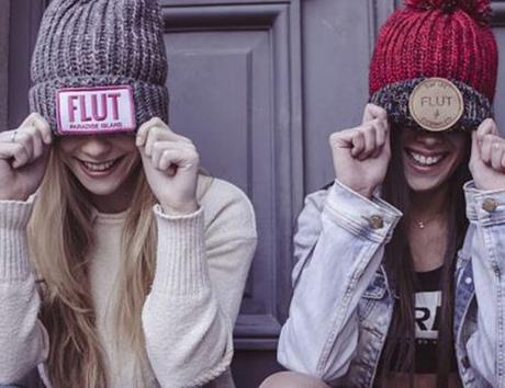 12 month wedding planning timeline girls friends pexels photo