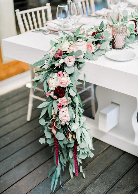 wedding-decoration-ideas-burgundy-pale-pink-hues_08