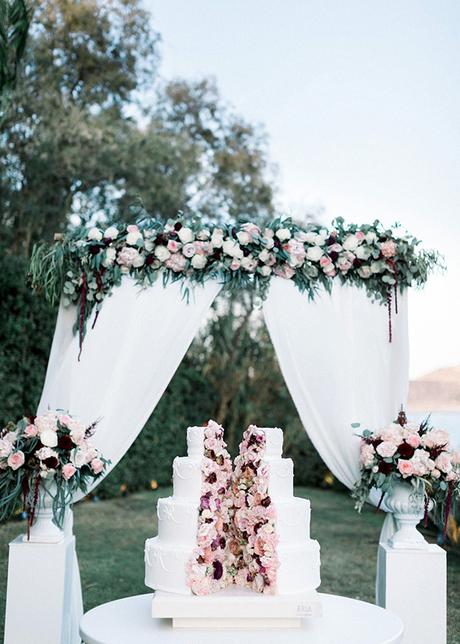 wedding-decoration-ideas-burgundy-pale-pink-hues_12