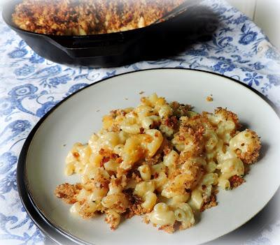 Baked Mac & Cheese with a Crispy Crumb Topping