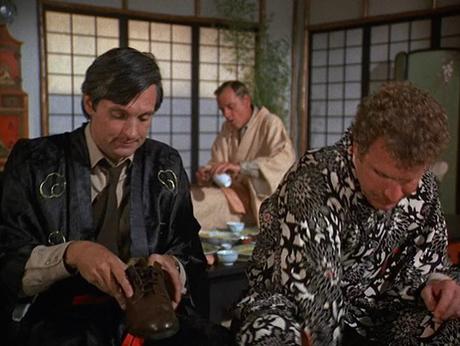 M*A*S*H – Alan Alda as Hawkeye Pierce M*A*S*H – Alan Alda as Hawkeye Pierce