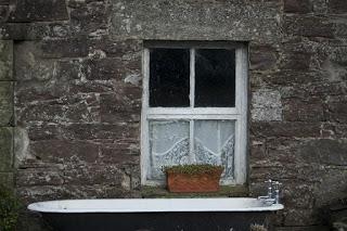 Image: Vintage Bathtub under a Window, by Don Balon on Pixababy