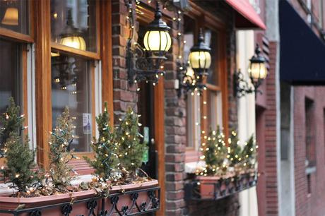 3 Steps to Guarantee a Glowing Home Exterior During the Holidays