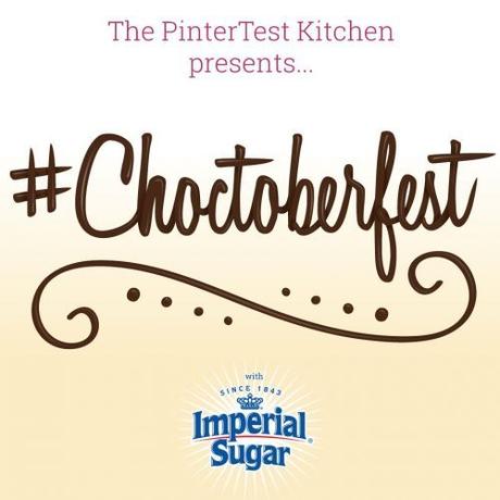 Spooky Spider Chocolate Chip Cookies #Choctoberfest #ad Spooky Spider Chocolate Chip Cookies #Choctoberfest #ad