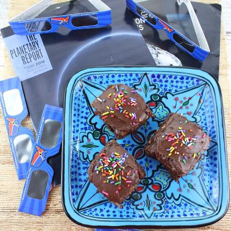 Spooky Spider Chocolate Chip Cookies #Choctoberfest #ad Spooky Spider Chocolate Chip Cookies #Choctoberfest #ad