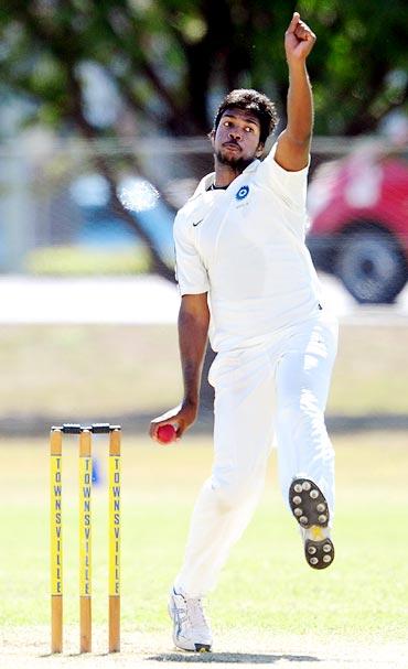 Varun Aaron fights back injuries !  ~  list of Indian medium fast bowlers