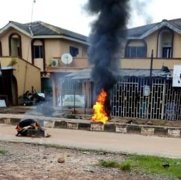 JUST IN: LAUTECH Students Protest Fee Hike To N250,000 (Photos)