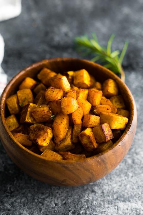roasted butternut squash in brown bowl