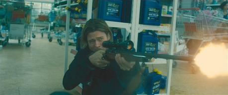 Brad Pitt’s Blue Casual Wear in World War Z Brad Pitt’s Blue Casual Wear in World War Z