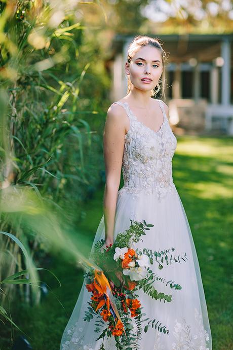 Modern and vibrant bridal shoot in Athens modern-vibrant-bridal-shoot-athens__28