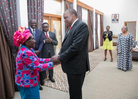 Fredah Shibonje and Uhuru Kenyatta 