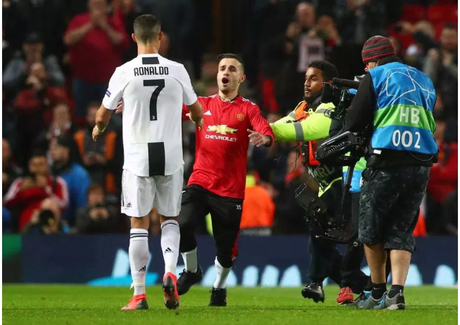 What Cristiano Ronaldo Did To Man. United Fan Who Invaded Pitch After Juventus Clash (Photos)