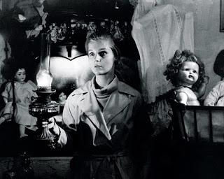 favorite movie #84 - halloween edition: bunny lake is missing