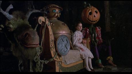 10 Spooky Movies the Whole Family Can Enjoy!