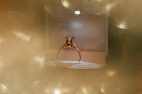 romantic-white-gold-hues-wedding_03