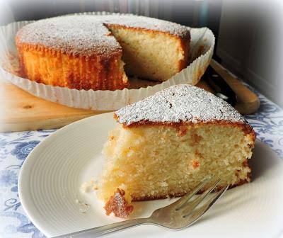 Lemon & Yogurt Cake