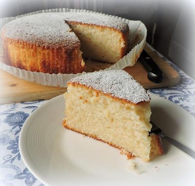 Lemon & Yogurt Cake