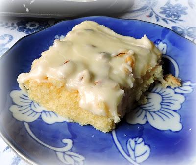 Fudgy Almond Tray Cake