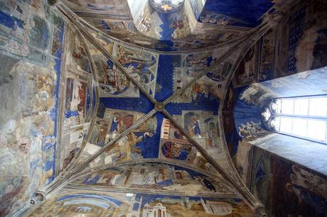 1200px-Plafond_de_la_chapelle_Saint-Martial,_par_JM_Rosier