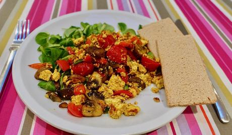 Simple tofu scramble!