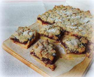 Cranberry Crumble Bars