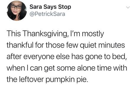 10 Funny Thanksgiving Tweets