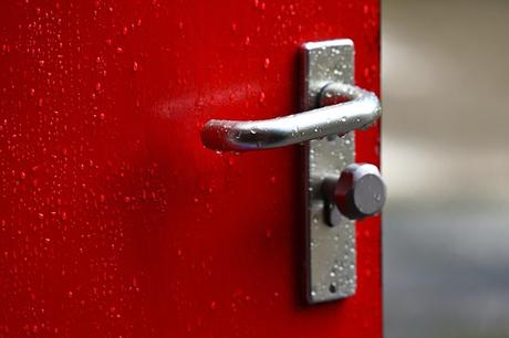 6 Security Factors To Keep in Mind When Changing Your Home Locks