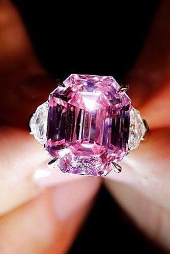 engagement ring trends 2018 pink diamond pink legacy