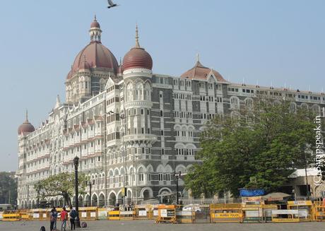 Mumbai under siege ~ a decade ago !! - scars remain !!!