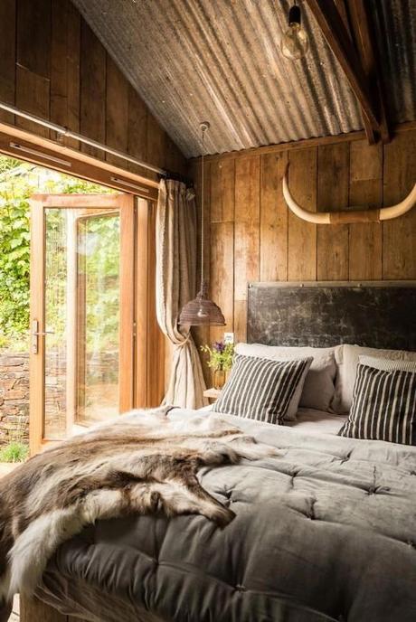 20 Rustic Bedroom Ideas for Creative People