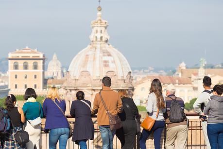 tourist_group_rome