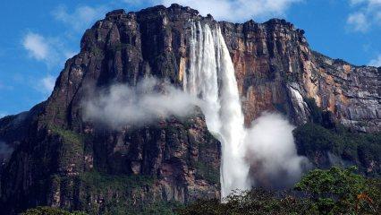 7 Waterfalls around the world