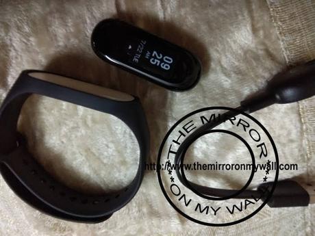 MI Band 3 First Look